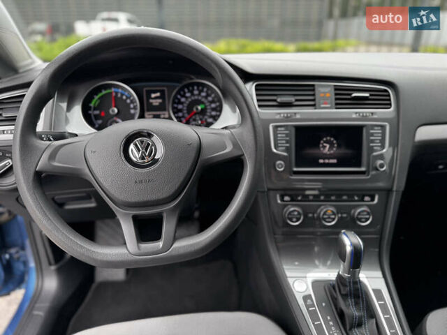 Синій Фольксваген e-Golf, об'ємом двигуна 0 л та пробігом 55 тис. км за 9300 $, фото 31 на Automoto.ua