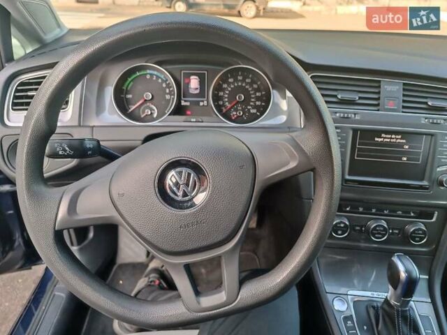 Синий Фольксваген e-Golf, объемом двигателя 0 л и пробегом 91 тыс. км за 11000 $, фото 9 на Automoto.ua