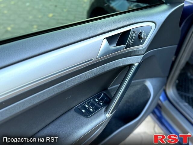 Синий Фольксваген e-Golf, объемом двигателя 85 л и пробегом 138 тыс. км за 9500 $, фото 4 на Automoto.ua