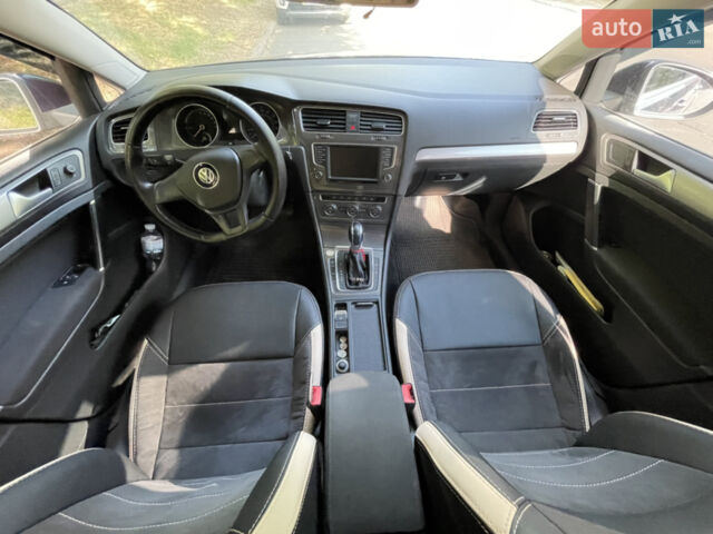 Синий Фольксваген e-Golf, объемом двигателя 0 л и пробегом 93 тыс. км за 9900 $, фото 14 на Automoto.ua