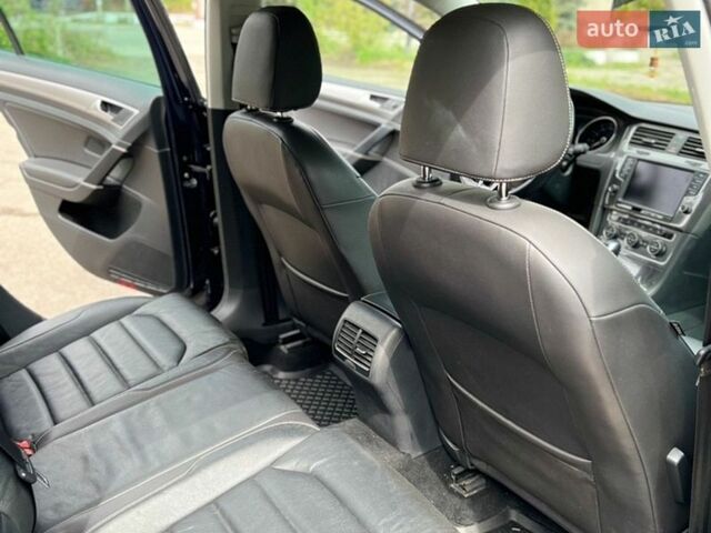 Синий Фольксваген e-Golf, объемом двигателя 0 л и пробегом 64 тыс. км за 9900 $, фото 27 на Automoto.ua