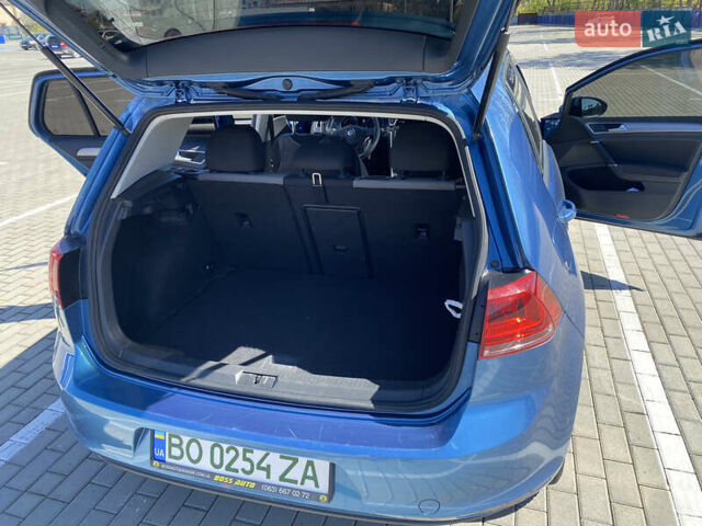 Синий Фольксваген e-Golf, объемом двигателя 0 л и пробегом 55 тыс. км за 14100 $, фото 25 на Automoto.ua