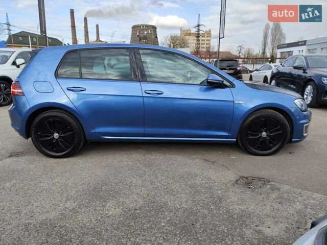 Синий Фольксваген e-Golf, объемом двигателя 0 л и пробегом 86 тыс. км за 10333 $, фото 2 на Automoto.ua