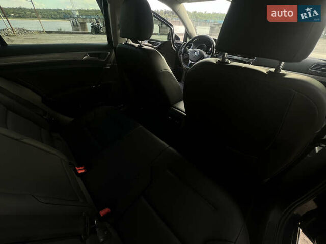 Синий Фольксваген e-Golf, объемом двигателя 0 л и пробегом 100 тыс. км за 8800 $, фото 16 на Automoto.ua