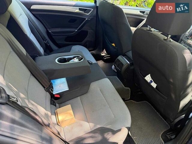 Синий Фольксваген e-Golf, объемом двигателя 0 л и пробегом 144 тыс. км за 9390 $, фото 19 на Automoto.ua