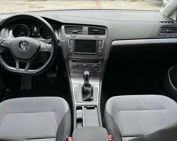 Синий Фольксваген e-Golf, объемом двигателя 0 л и пробегом 86 тыс. км за 9300 $, фото 7 на Automoto.ua