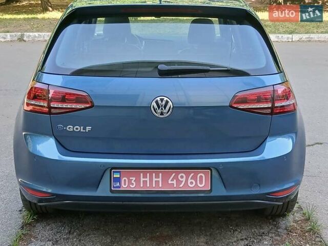 Синий Фольксваген e-Golf, объемом двигателя 0 л и пробегом 104 тыс. км за 10299 $, фото 37 на Automoto.ua