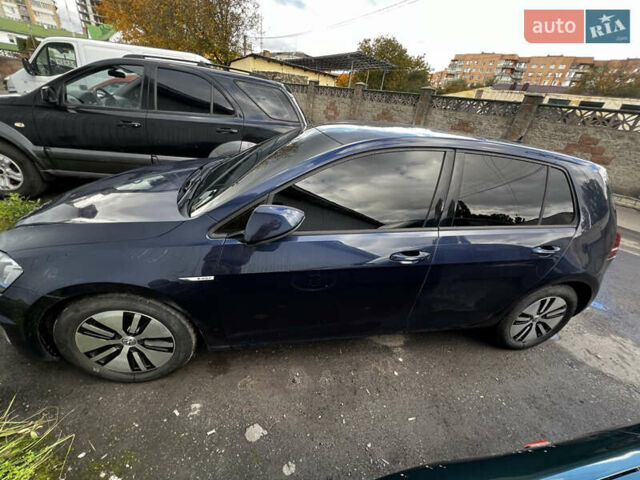 Синий Фольксваген e-Golf, объемом двигателя 0 л и пробегом 108 тыс. км за 9999 $, фото 4 на Automoto.ua