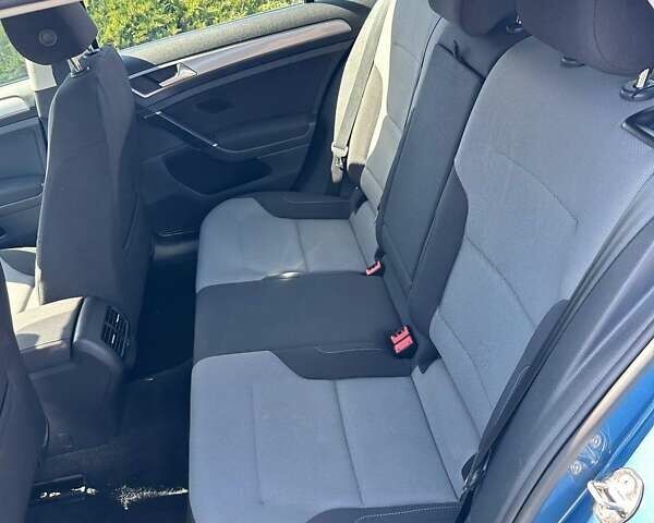Синий Фольксваген e-Golf, объемом двигателя 0 л и пробегом 68 тыс. км за 9500 $, фото 3 на Automoto.ua