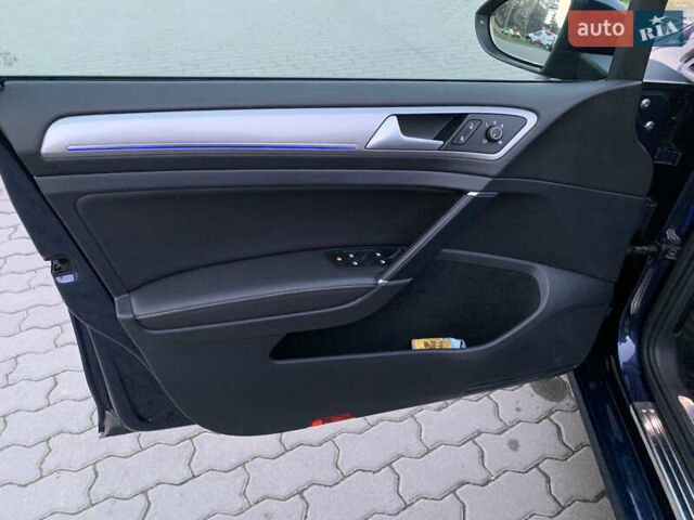 Синий Фольксваген e-Golf, объемом двигателя 0 л и пробегом 82 тыс. км за 9499 $, фото 13 на Automoto.ua