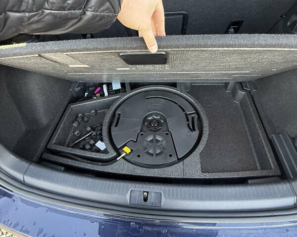 Синий Фольксваген e-Golf, объемом двигателя 0 л и пробегом 58 тыс. км за 9500 $, фото 20 на Automoto.ua