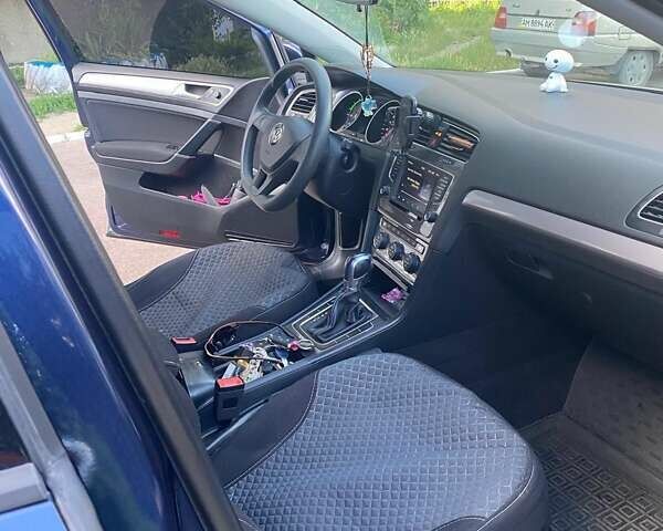 Синій Фольксваген e-Golf, об'ємом двигуна 0 л та пробігом 140 тис. км за 9500 $, фото 7 на Automoto.ua
