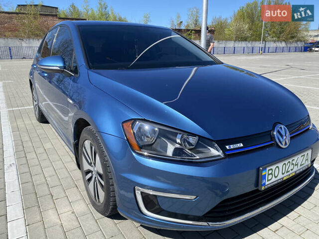Синий Фольксваген e-Golf, объемом двигателя 0 л и пробегом 55 тыс. км за 14100 $, фото 12 на Automoto.ua