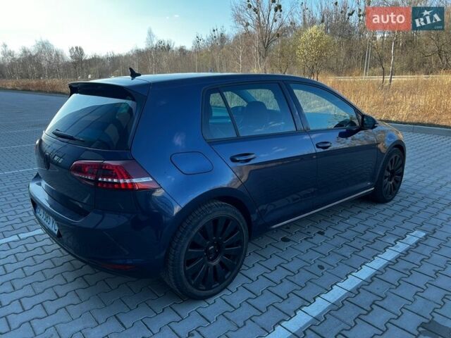 Синий Фольксваген e-Golf, объемом двигателя 0 л и пробегом 87 тыс. км за 8799 $, фото 25 на Automoto.ua
