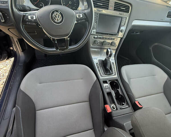 Синий Фольксваген e-Golf, объемом двигателя 0 л и пробегом 58 тыс. км за 9500 $, фото 12 на Automoto.ua