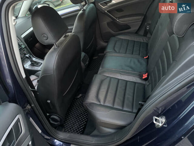 Синий Фольксваген e-Golf, объемом двигателя 0 л и пробегом 82 тыс. км за 9499 $, фото 18 на Automoto.ua