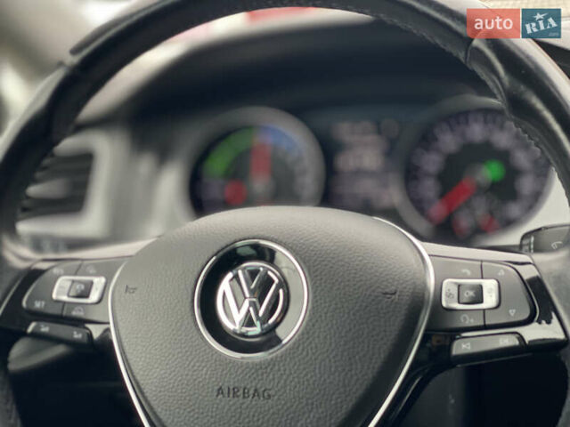 Синий Фольксваген e-Golf, объемом двигателя 0 л и пробегом 159 тыс. км за 7899 $, фото 34 на Automoto.ua