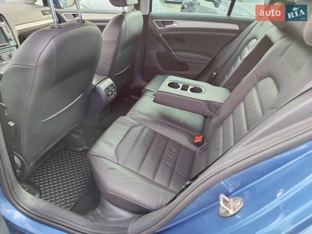 Синий Фольксваген e-Golf, объемом двигателя 0 л и пробегом 86 тыс. км за 10333 $, фото 43 на Automoto.ua