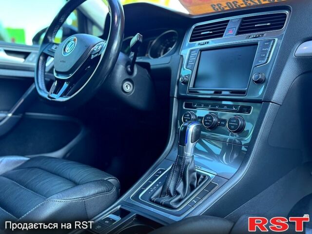 Синий Фольксваген e-Golf, объемом двигателя 85 л и пробегом 138 тыс. км за 9500 $, фото 7 на Automoto.ua