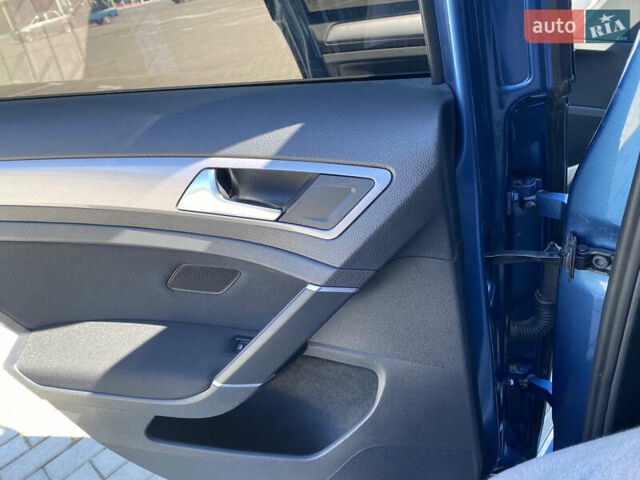 Синий Фольксваген e-Golf, объемом двигателя 0 л и пробегом 55 тыс. км за 14100 $, фото 22 на Automoto.ua