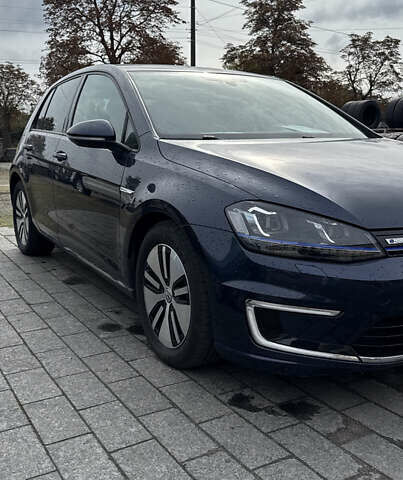 Синий Фольксваген e-Golf, объемом двигателя 0 л и пробегом 107 тыс. км за 9500 $, фото 5 на Automoto.ua