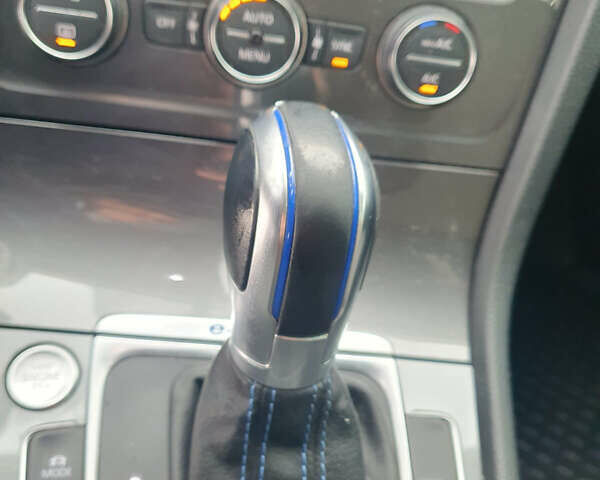 Синій Фольксваген e-Golf, об'ємом двигуна 0 л та пробігом 107 тис. км за 7200 $, фото 7 на Automoto.ua