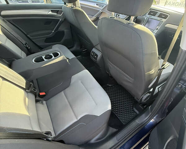 Синий Фольксваген e-Golf, объемом двигателя 0 л и пробегом 58 тыс. км за 9500 $, фото 22 на Automoto.ua