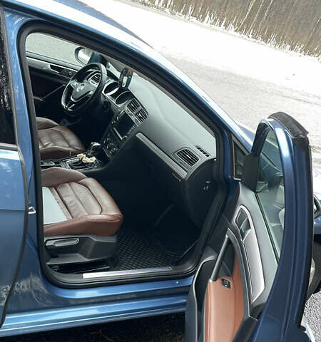 Синий Фольксваген e-Golf, объемом двигателя 0 л и пробегом 123 тыс. км за 9900 $, фото 29 на Automoto.ua