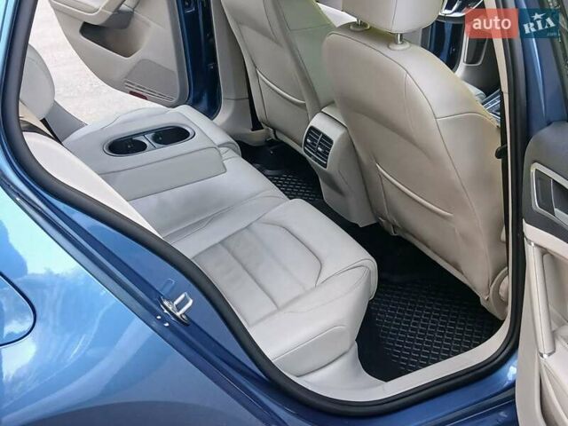 Синий Фольксваген e-Golf, объемом двигателя 0 л и пробегом 104 тыс. км за 10299 $, фото 17 на Automoto.ua