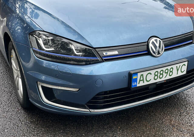 Синий Фольксваген e-Golf, объемом двигателя 0 л и пробегом 123 тыс. км за 9900 $, фото 11 на Automoto.ua