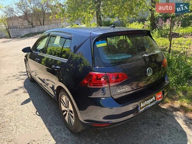 Синий Фольксваген e-Golf, объемом двигателя 0 л и пробегом 144 тыс. км за 9390 $, фото 7 на Automoto.ua