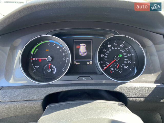 Синий Фольксваген e-Golf, объемом двигателя 0 л и пробегом 55 тыс. км за 14100 $, фото 16 на Automoto.ua