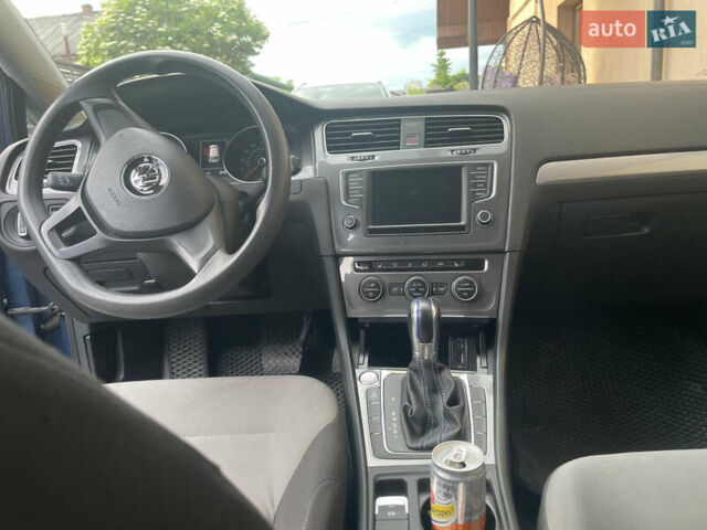 Синий Фольксваген e-Golf, объемом двигателя 0 л и пробегом 101 тыс. км за 7300 $, фото 4 на Automoto.ua