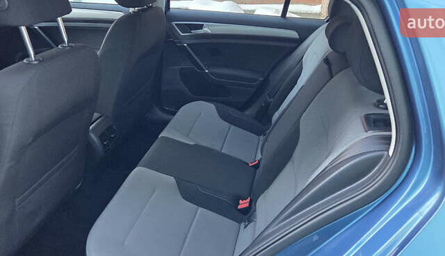 Синій Фольксваген e-Golf, об'ємом двигуна 0 л та пробігом 151 тис. км за 7900 $, фото 12 на Automoto.ua