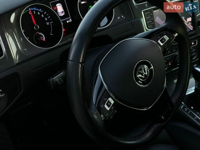 Синій Фольксваген e-Golf, об'ємом двигуна 0 л та пробігом 118 тис. км за 9300 $, фото 12 на Automoto.ua