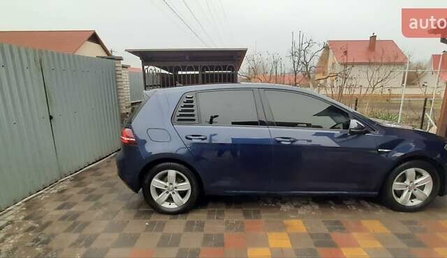 Синий Фольксваген e-Golf, объемом двигателя 0 л и пробегом 115 тыс. км за 10500 $, фото 15 на Automoto.ua