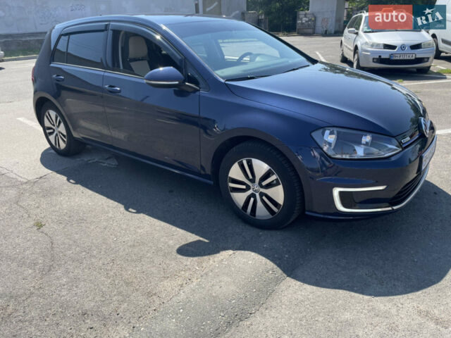 Синий Фольксваген e-Golf, объемом двигателя 0 л и пробегом 93 тыс. км за 9900 $, фото 22 на Automoto.ua
