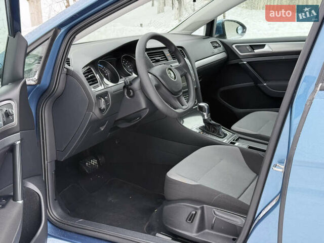 Синій Фольксваген e-Golf, об'ємом двигуна 0 л та пробігом 151 тис. км за 7900 $, фото 10 на Automoto.ua