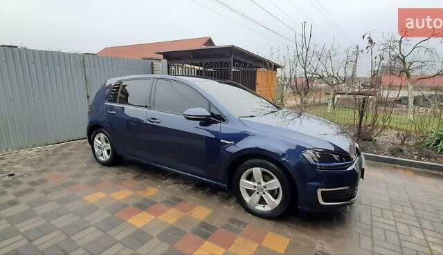 Синий Фольксваген e-Golf, объемом двигателя 0 л и пробегом 115 тыс. км за 10500 $, фото 16 на Automoto.ua