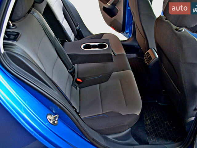 Синій Фольксваген e-Golf, об'ємом двигуна 0 л та пробігом 95 тис. км за 9999 $, фото 12 на Automoto.ua