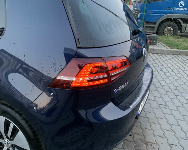 Синий Фольксваген e-Golf, объемом двигателя 0 л и пробегом 82 тыс. км за 9499 $, фото 6 на Automoto.ua