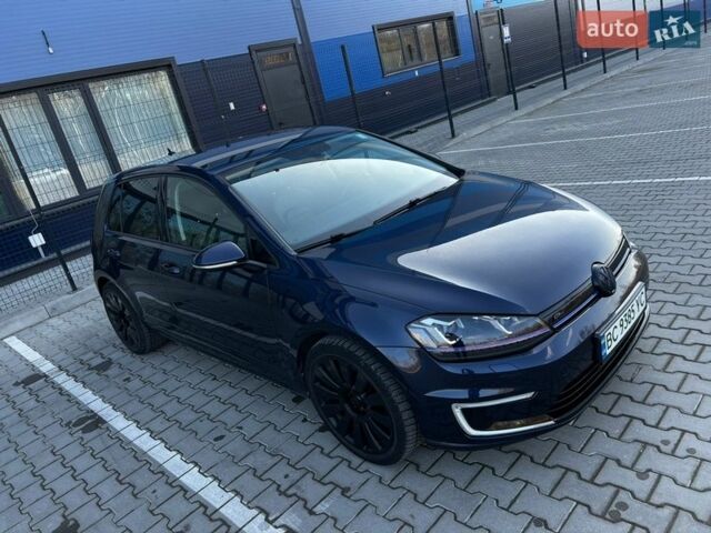 Синий Фольксваген e-Golf, объемом двигателя 0 л и пробегом 87 тыс. км за 8799 $, фото 14 на Automoto.ua