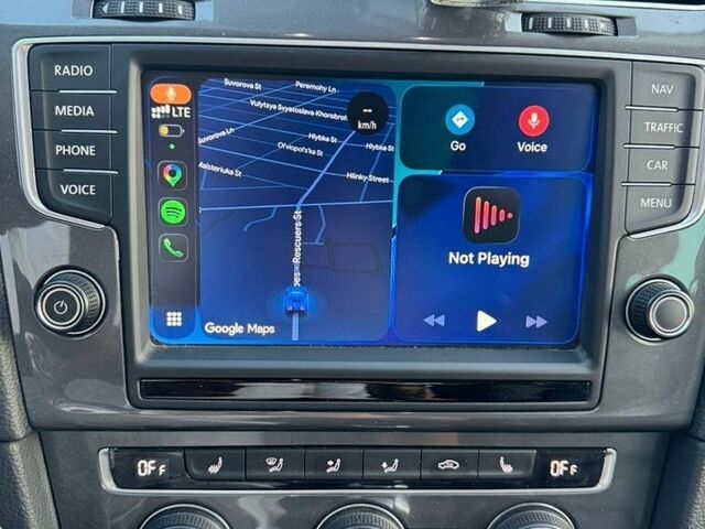 Синий Фольксваген e-Golf, объемом двигателя 0 л и пробегом 62 тыс. км за 10999 $, фото 22 на Automoto.ua