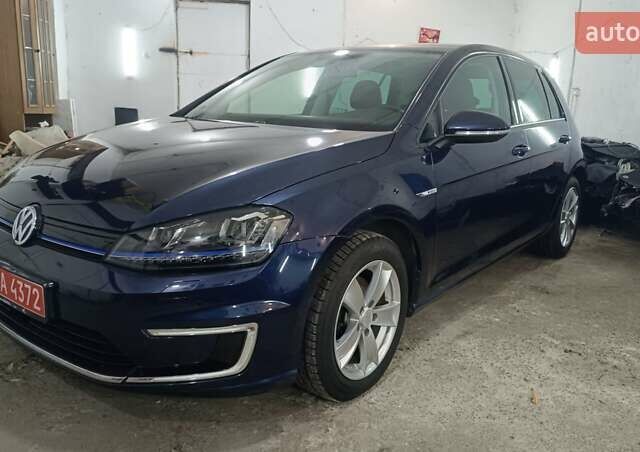 Синий Фольксваген e-Golf, объемом двигателя 0 л и пробегом 80 тыс. км за 8999 $, фото 32 на Automoto.ua