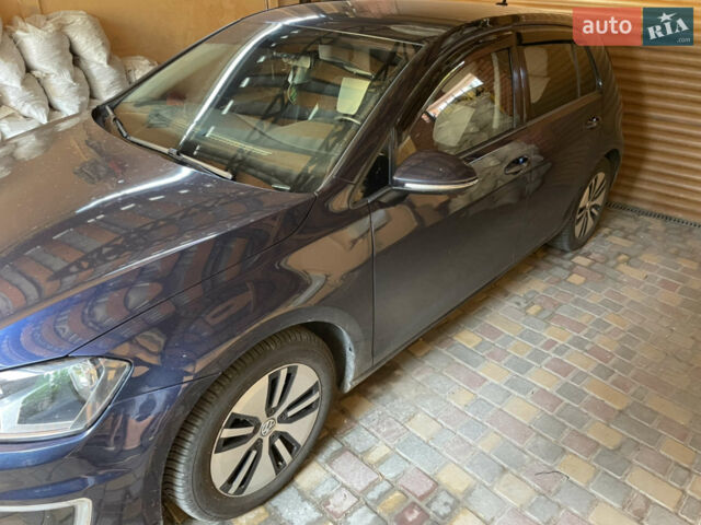 Синий Фольксваген e-Golf, объемом двигателя 0 л и пробегом 93 тыс. км за 9900 $, фото 27 на Automoto.ua