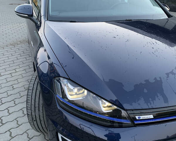 Синий Фольксваген e-Golf, объемом двигателя 0 л и пробегом 82 тыс. км за 9499 $, фото 1 на Automoto.ua