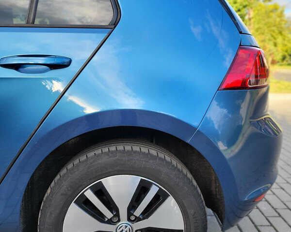 Синий Фольксваген e-Golf, объемом двигателя 0 л и пробегом 100 тыс. км за 8000 $, фото 13 на Automoto.ua