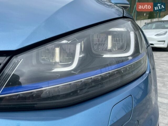 Синий Фольксваген e-Golf, объемом двигателя 0 л и пробегом 150 тыс. км за 9080 $, фото 29 на Automoto.ua