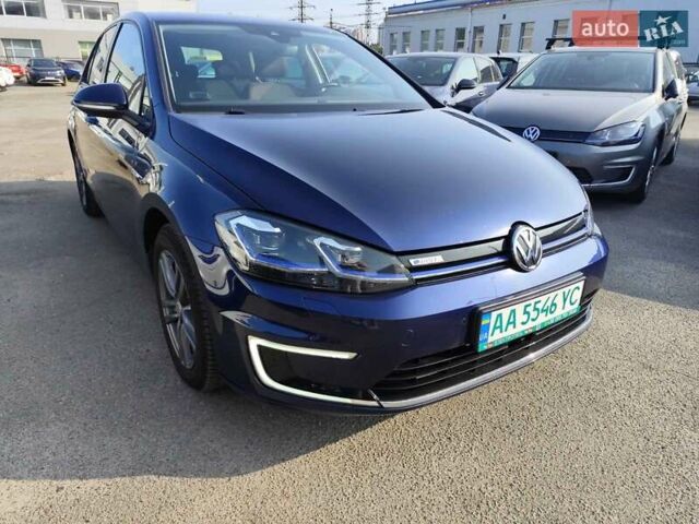 Синий Фольксваген e-Golf, объемом двигателя 0 л и пробегом 104 тыс. км за 14599 $, фото 12 на Automoto.ua