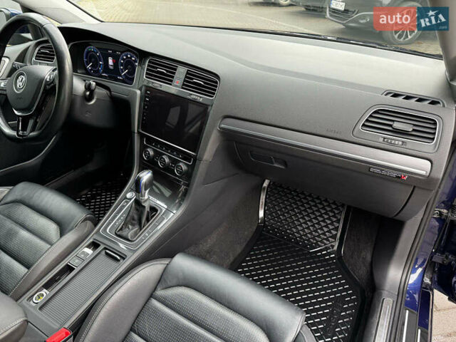 Синий Фольксваген e-Golf, объемом двигателя 0 л и пробегом 100 тыс. км за 14500 $, фото 16 на Automoto.ua